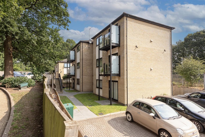 Images for 15 Sandridge Park, St Albans