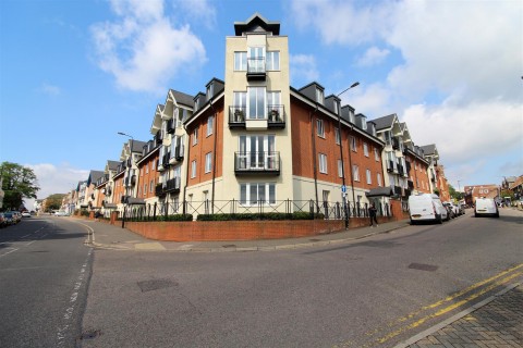 Benedictine Place, London Road, St Albans - EAID:DANIELSSAAPI, BID:1