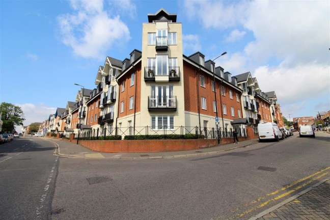 Benedictine Place, London Road, St Albans