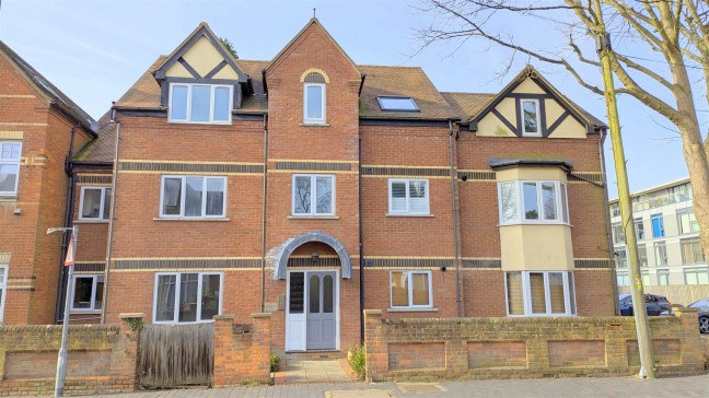 St Georges Court, Hatfield Road, St Albans, Herts